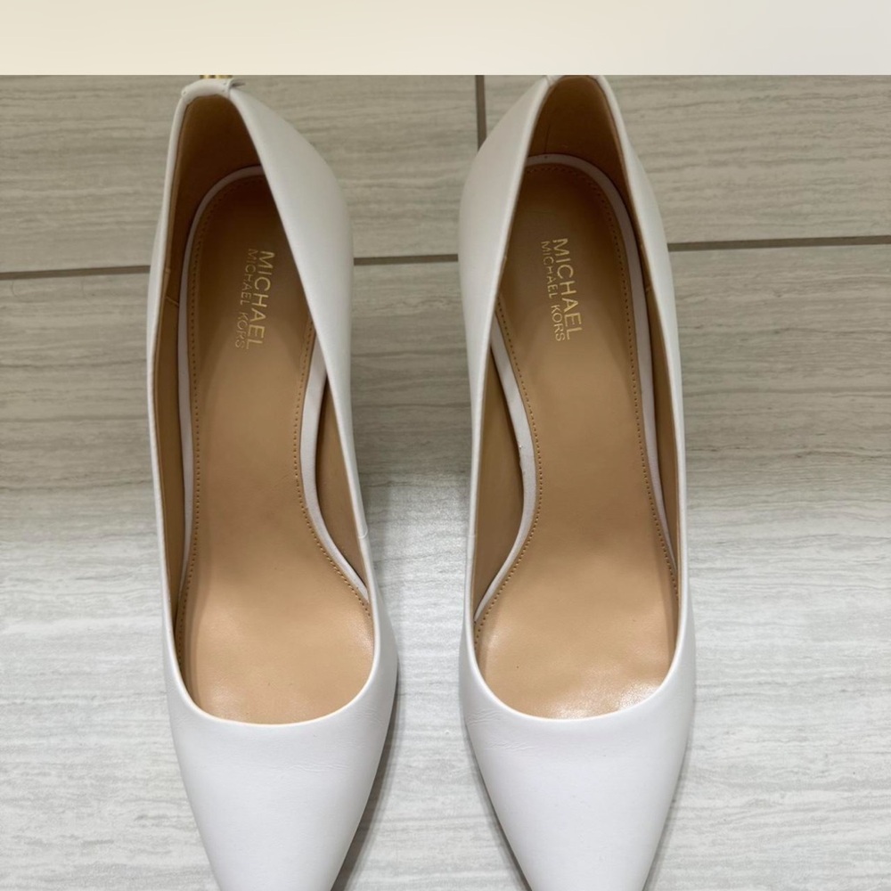 Michael Kors White Heels Classic Pointed-Toe